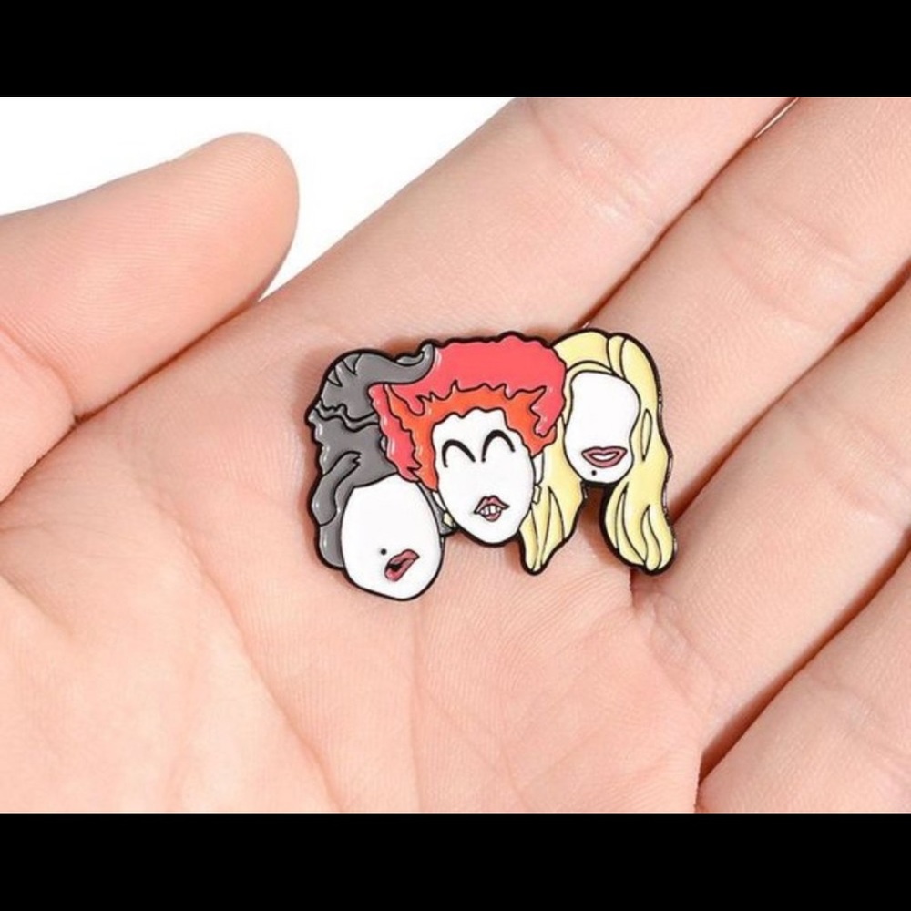 Hocus Pocus Pin - Picture 3 of 3